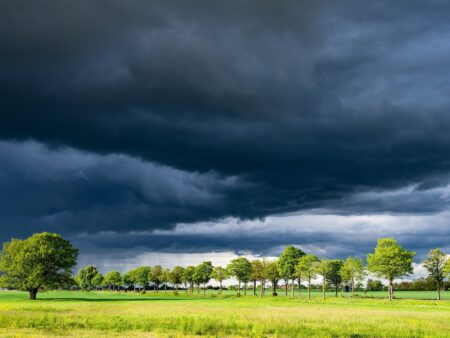 Bei jedem Wetter sicher: richtig verhalten bei Unwetter