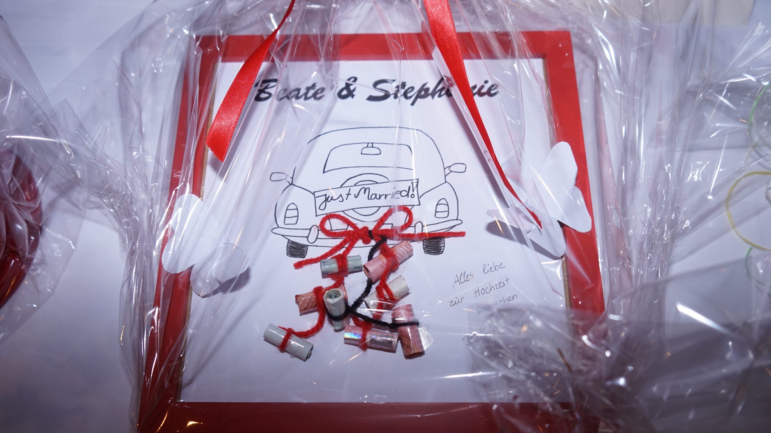 Hochzeitsgeschenke: Der umfassende Leitfaden zu Geldgeschenken, Sachgeschenken, Etikette, Kosten und internationalen Bräuchen 3 Hochzeitsgeschenke