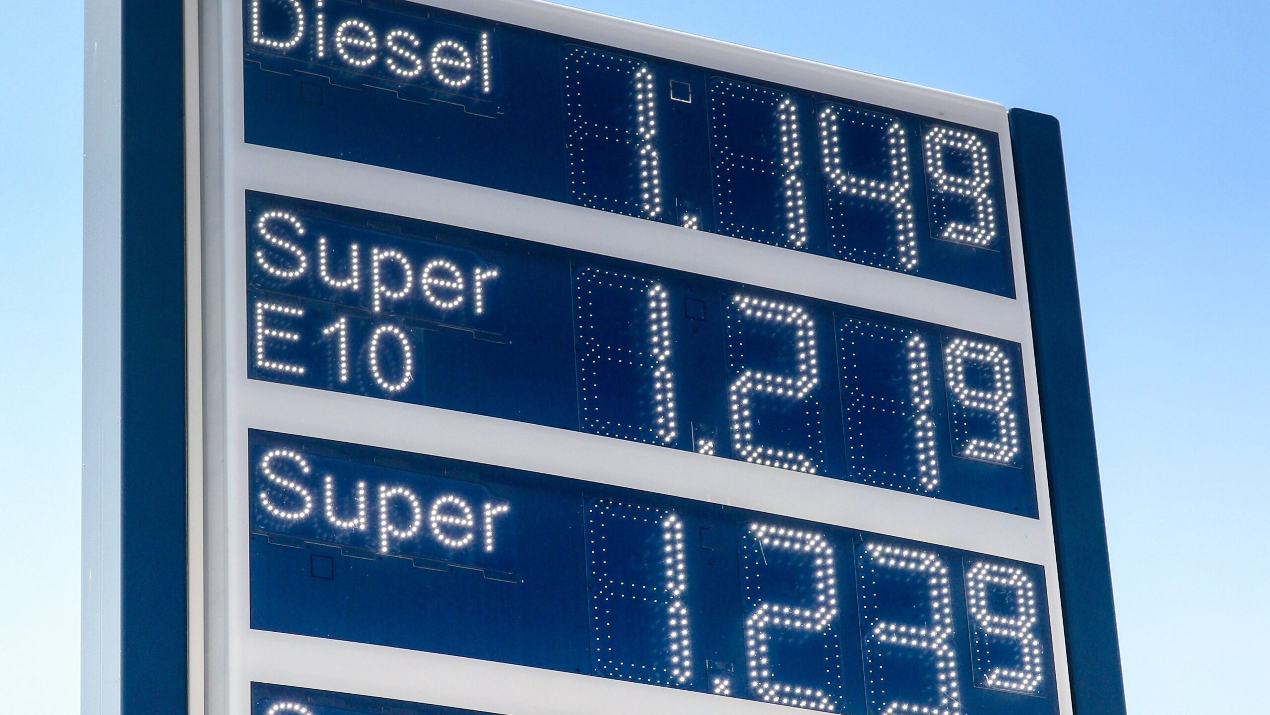 Spritpreise clever umgehen: 30 Tipps für Autofahrer 1 Spritpreise